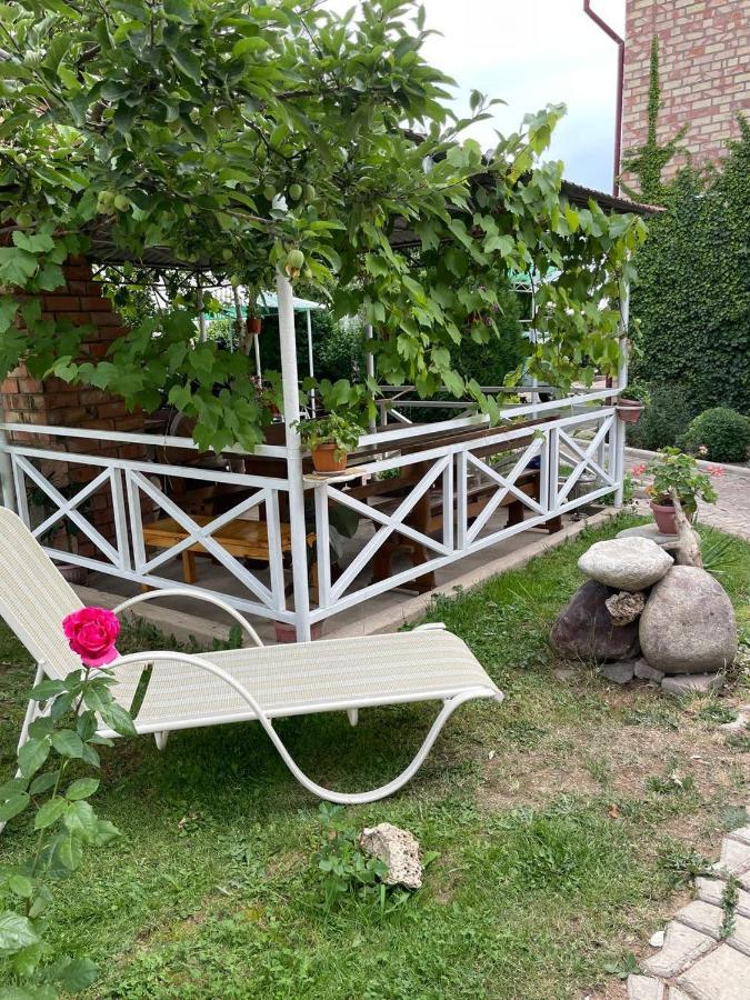 Guest House Visit Чолпон-Ата Екстериор снимка