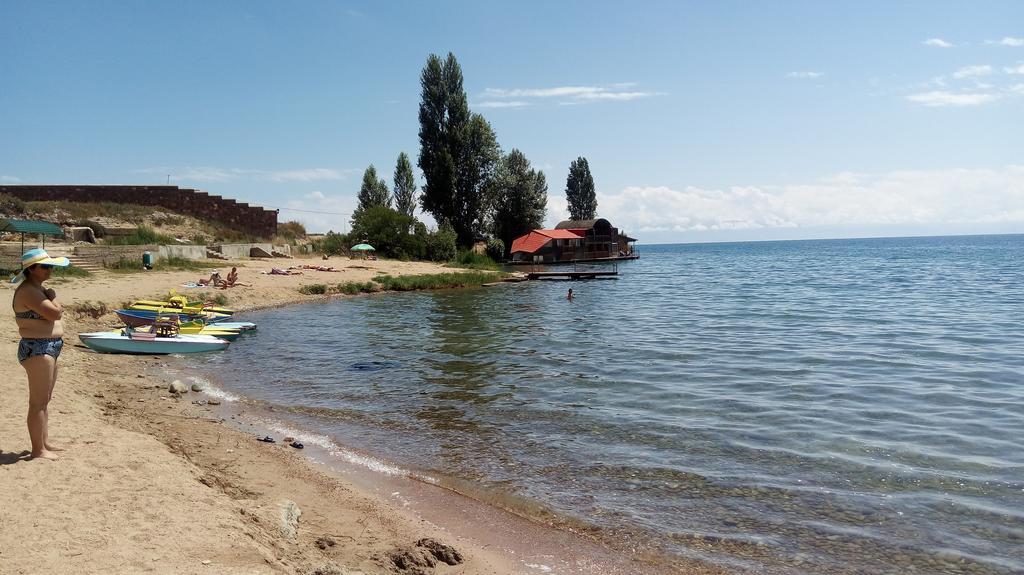 Guest House Visit Чолпон-Ата Екстериор снимка